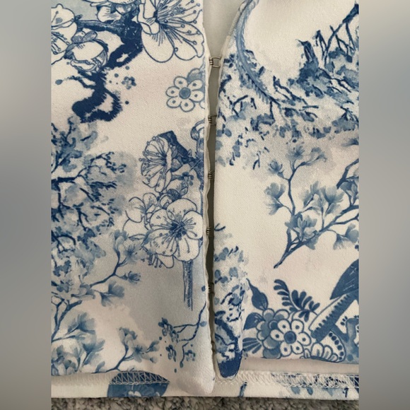 Missguided Co Ord Porcelain Print set brand new - Sold as set - Picture 3 of 5